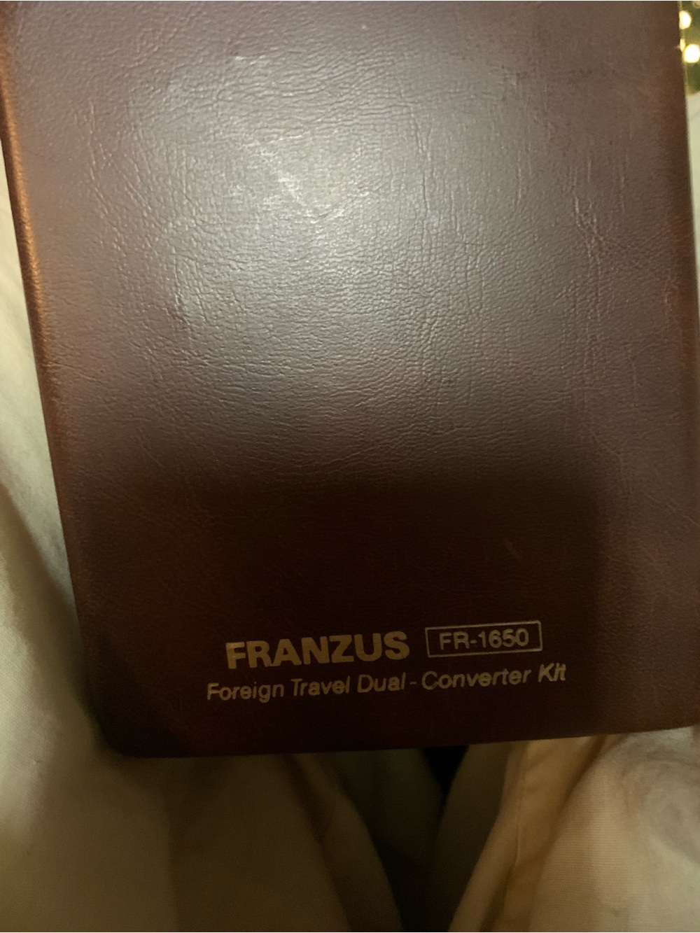 FRANZUS FR-1650 Foreign Travel Dual-Converter Kit - Brown